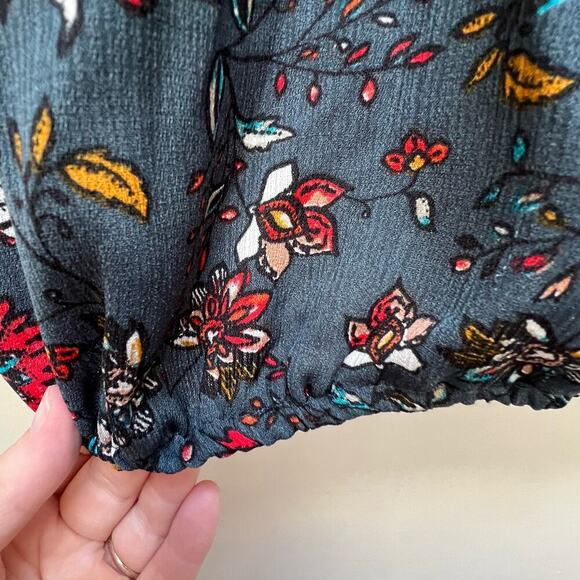 Colorful Floral Faux Wrap Blouse 3/4 Sleeve Elastic Waist - Picture 4 of 8